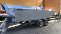 वर्क बोटी विक्रीसाठी