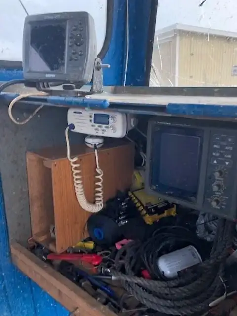 ट्रॉलर विक्रीसाठी
