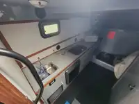 वर्कबोट विक्रीसाठी