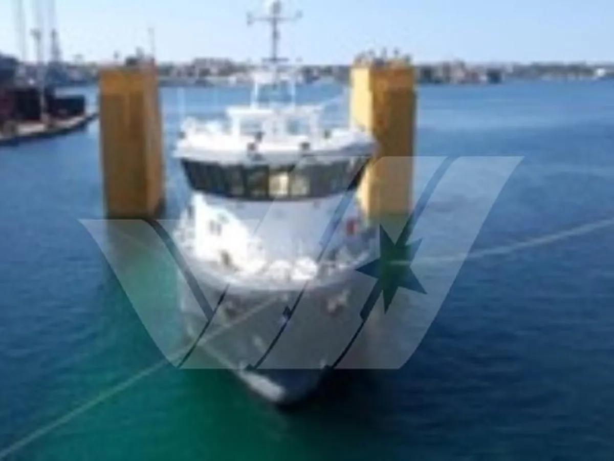 फ्लोटिंग डॉक विक्रीसाठी