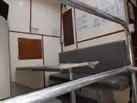 क्रू बोट विक्रीसाठी