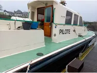 पायलट बोट विक्रीसाठी