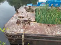 बार्ज विक्रीसाठी