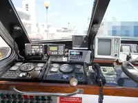 पायलट बोट विक्रीसाठी