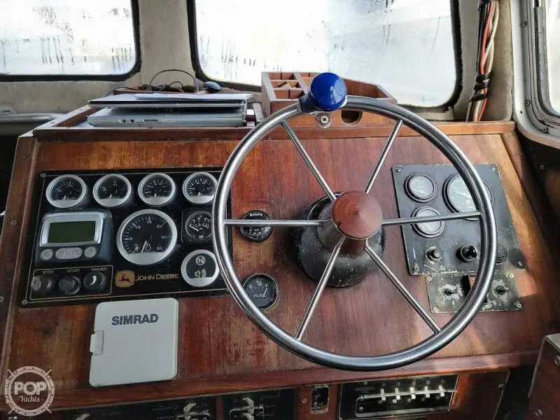 लाइफबोट विक्रीसाठी