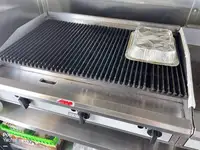 पॉन्टून विक्रीसाठी