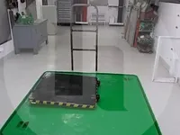 मासेमारी नौका विक्रीसाठी