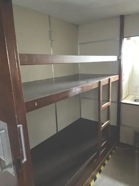निवास बार्ज विक्रीसाठी