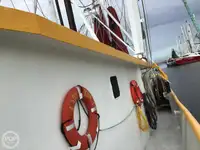 ट्रॉलर विक्रीसाठी