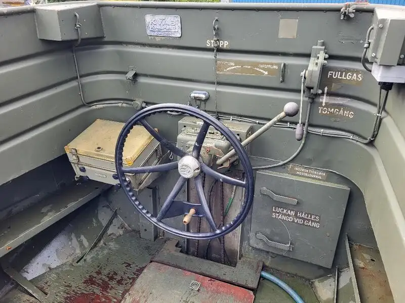 वर्क बोटी विक्रीसाठी