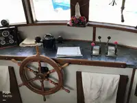 ट्रॉलर विक्रीसाठी