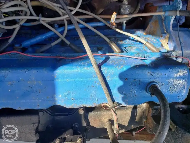 मासे प्रक्रिया नौका विक्रीसाठी