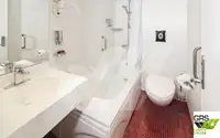 फेरी जहाज विक्रीसाठी