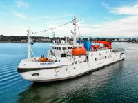 संशोधन जहाज विक्रीसाठी