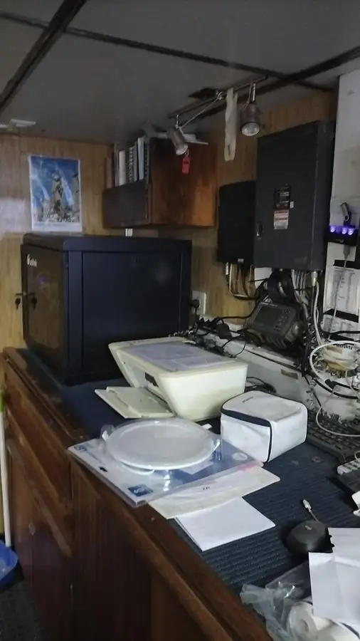 ट्रॉलर विक्रीसाठी
