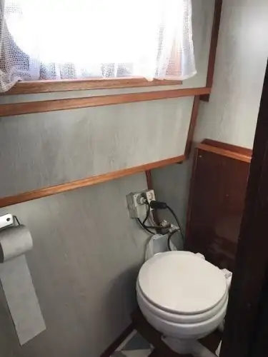 टगबोट विक्रीसाठी