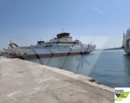 रो-रो जहाज विक्रीसाठी