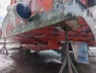वर्क बोटी विक्रीसाठी
