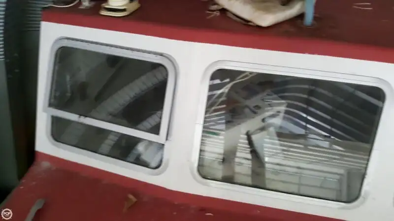 ट्रॉलर विक्रीसाठी