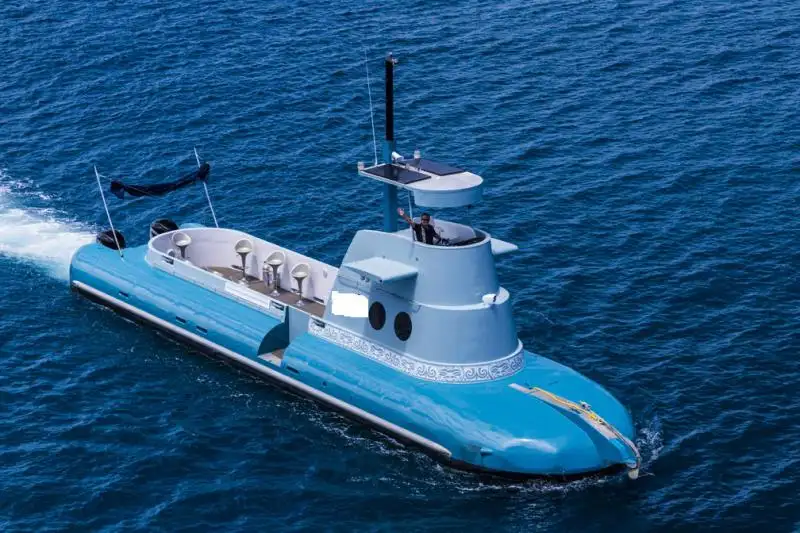 पाणबुडी विक्रीसाठी