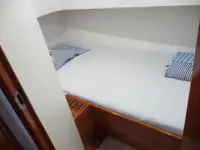 गस्त नौका विक्रीसाठी