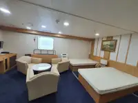रेफ्रिजर जहाज विक्रीसाठी
