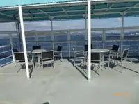 फेरी जहाज विक्रीसाठी