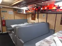 क्रू बोट विक्रीसाठी