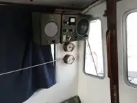 पायलट बोट विक्रीसाठी