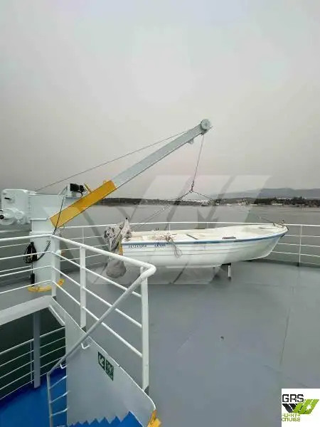 रो-रो जहाज विक्रीसाठी
