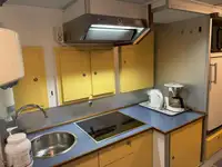 गस्त नौका विक्रीसाठी
