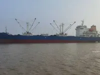 रेफ्रिजर जहाज विक्रीसाठी