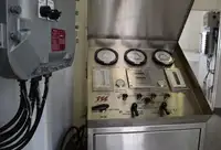 एलएनजी वाहक जहाज विक्रीसाठी