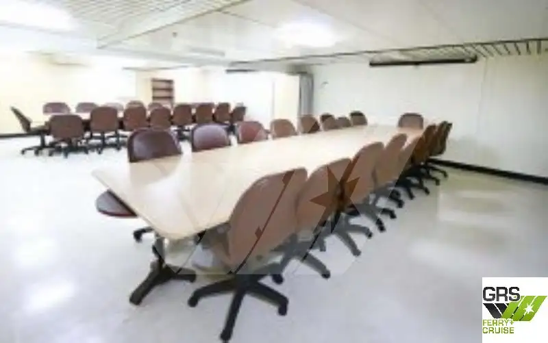 रोपाॅक्स जहाज विक्रीसाठी