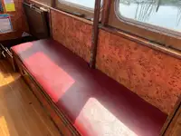 पायलट बोट विक्रीसाठी