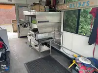कॅटामारन विक्रीसाठी