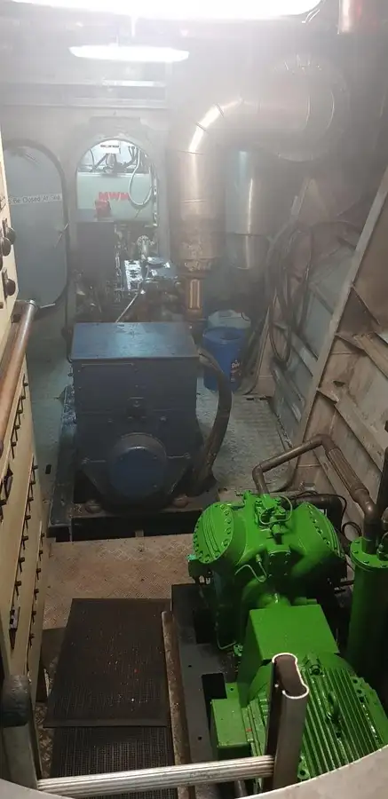 फेरी जहाज विक्रीसाठी