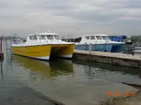 कॅटामारन विक्रीसाठी
