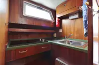 गस्त नौका विक्रीसाठी