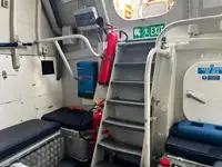 क्रू बोट विक्रीसाठी