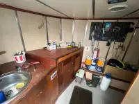 वर्क बोटी विक्रीसाठी