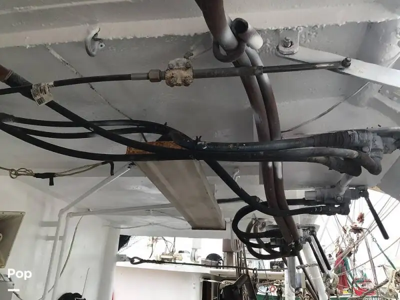 ट्रॉलर विक्रीसाठी