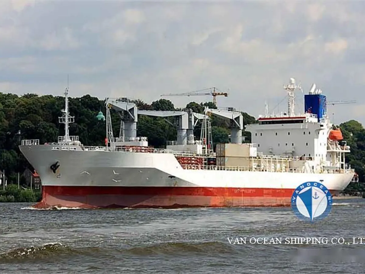रेफ्रिजर जहाज विक्रीसाठी