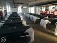 क्रूझ जहाज विक्रीसाठी