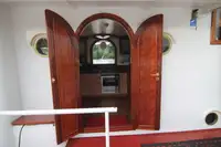 क्रूझ जहाज विक्रीसाठी