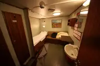 रो-रो जहाज विक्रीसाठी