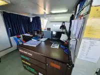 रेफ्रिजर जहाज विक्रीसाठी