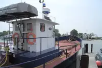 तेल/रासायनिक टँकर विक्रीसाठी