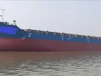 कंटेनर जहाज विक्रीसाठी