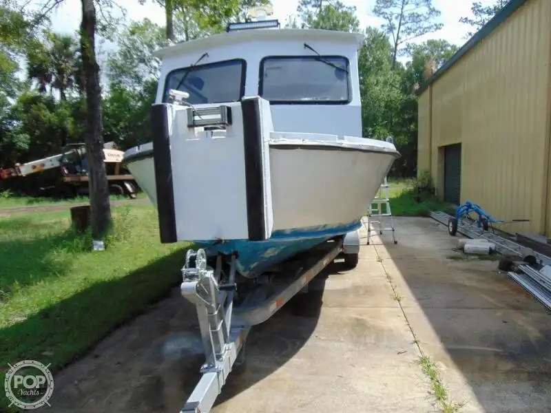 गस्त नौका विक्रीसाठी